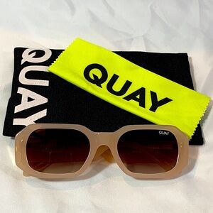Quay Australia HYPED UP 1212 Lens CAT .3 Bone Frame/Brown Lens Sunglasses NEW